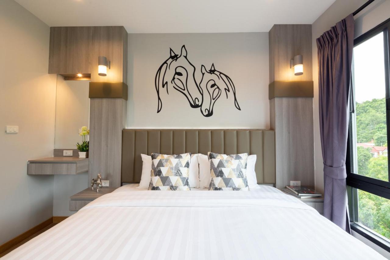 Horsehill Hotel Sriracha Si Racha Exteriör bild